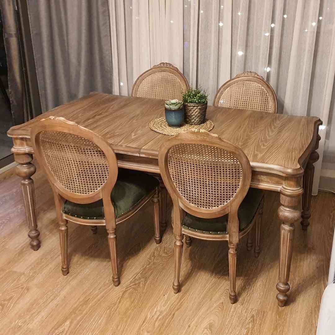 carpino yemek masası